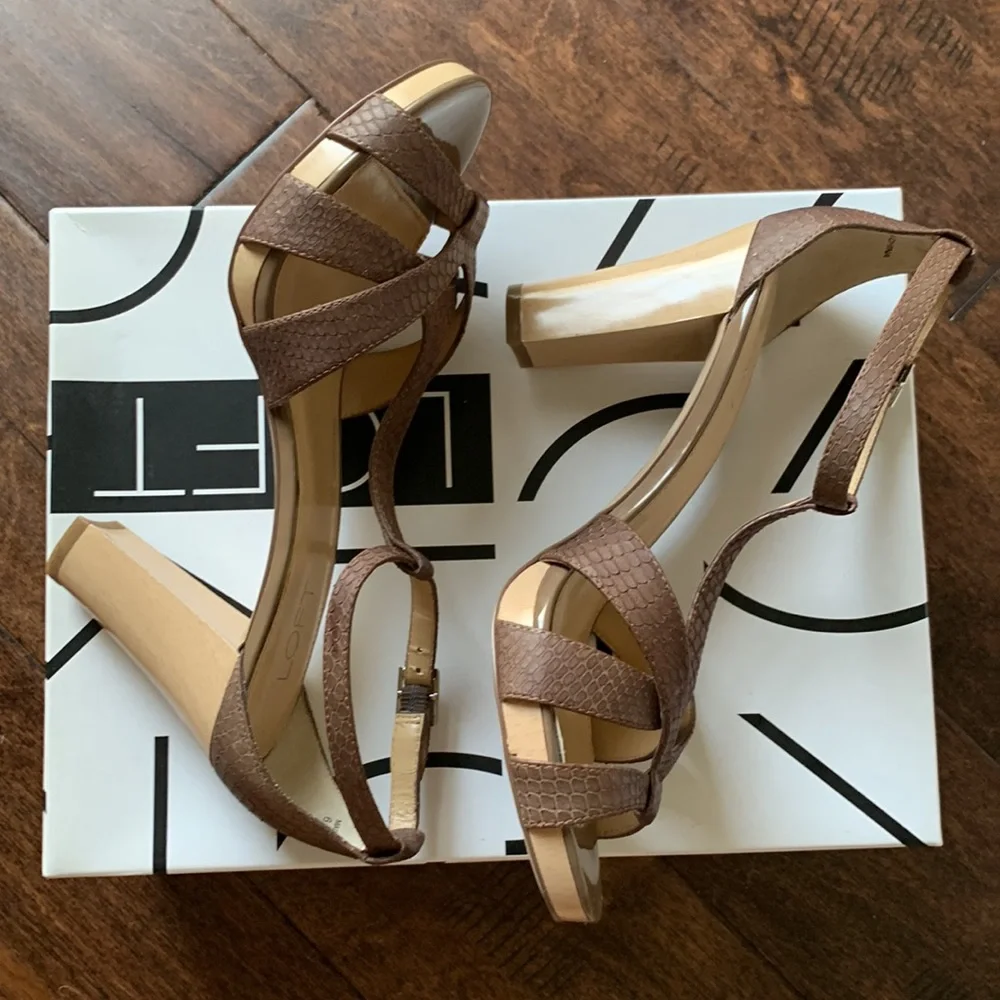 NIB LOFT Brown Kimberly Leather Strappy Open Toe Platform Heels Size 6.5